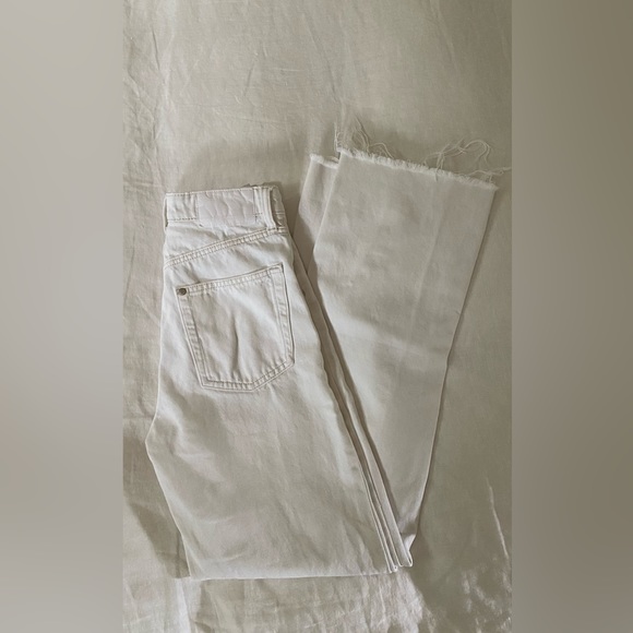 H&M Wide Ultra High Jeans - Picture 5 of 8